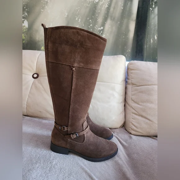 NWT.Easy Spirit Women's Leigh Boot.size 8.5